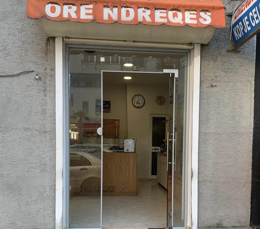 Iglisi Watch shop sign in Durrës, Albania